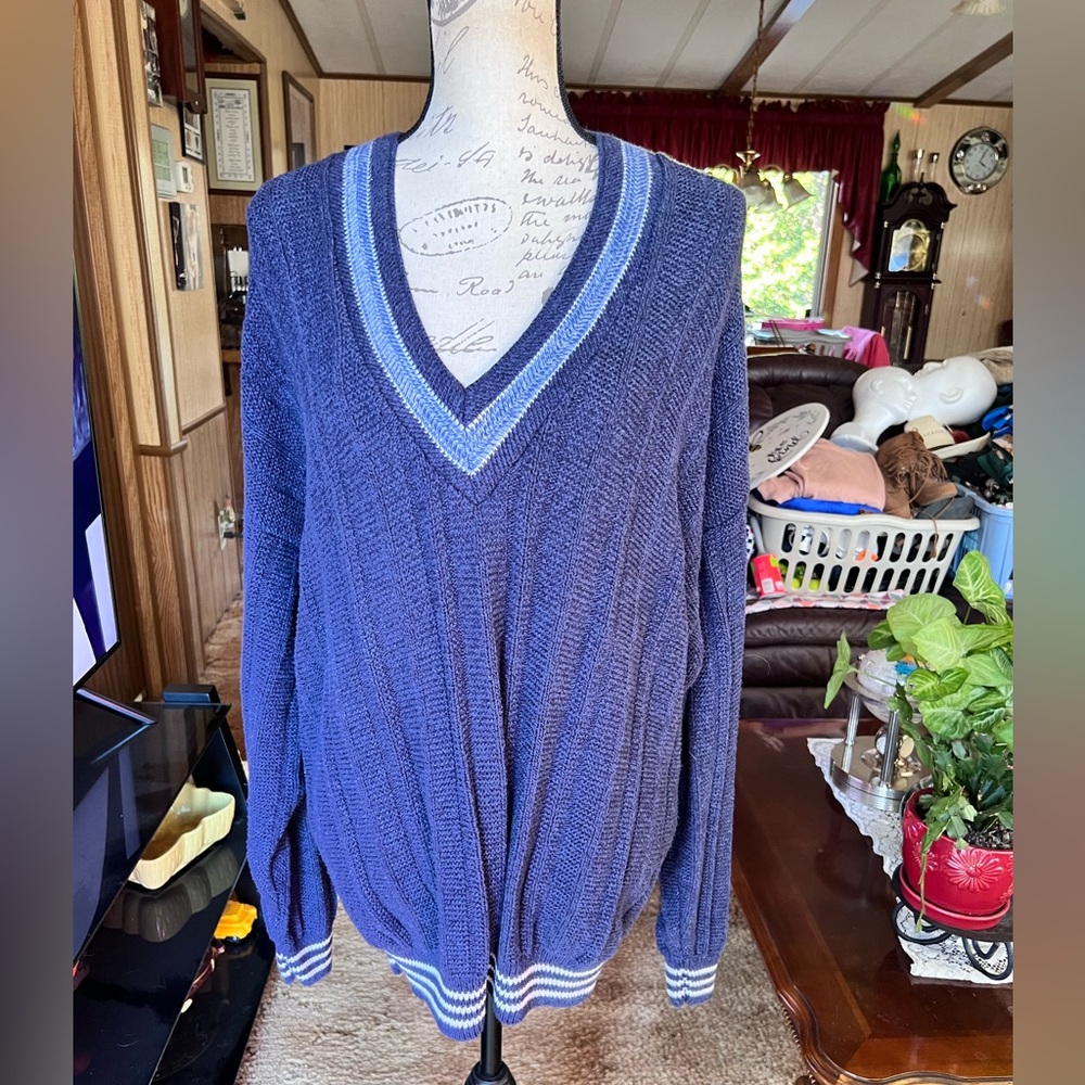 Vintage 1991 Jantzen Knit Navy Blue striped Mens Made In USA Pullover Cardigan.